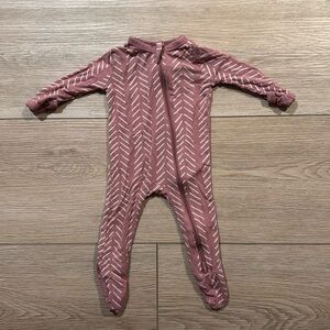 Kyte Baby Zipper Footy - Dark Rose Pink Chevron
